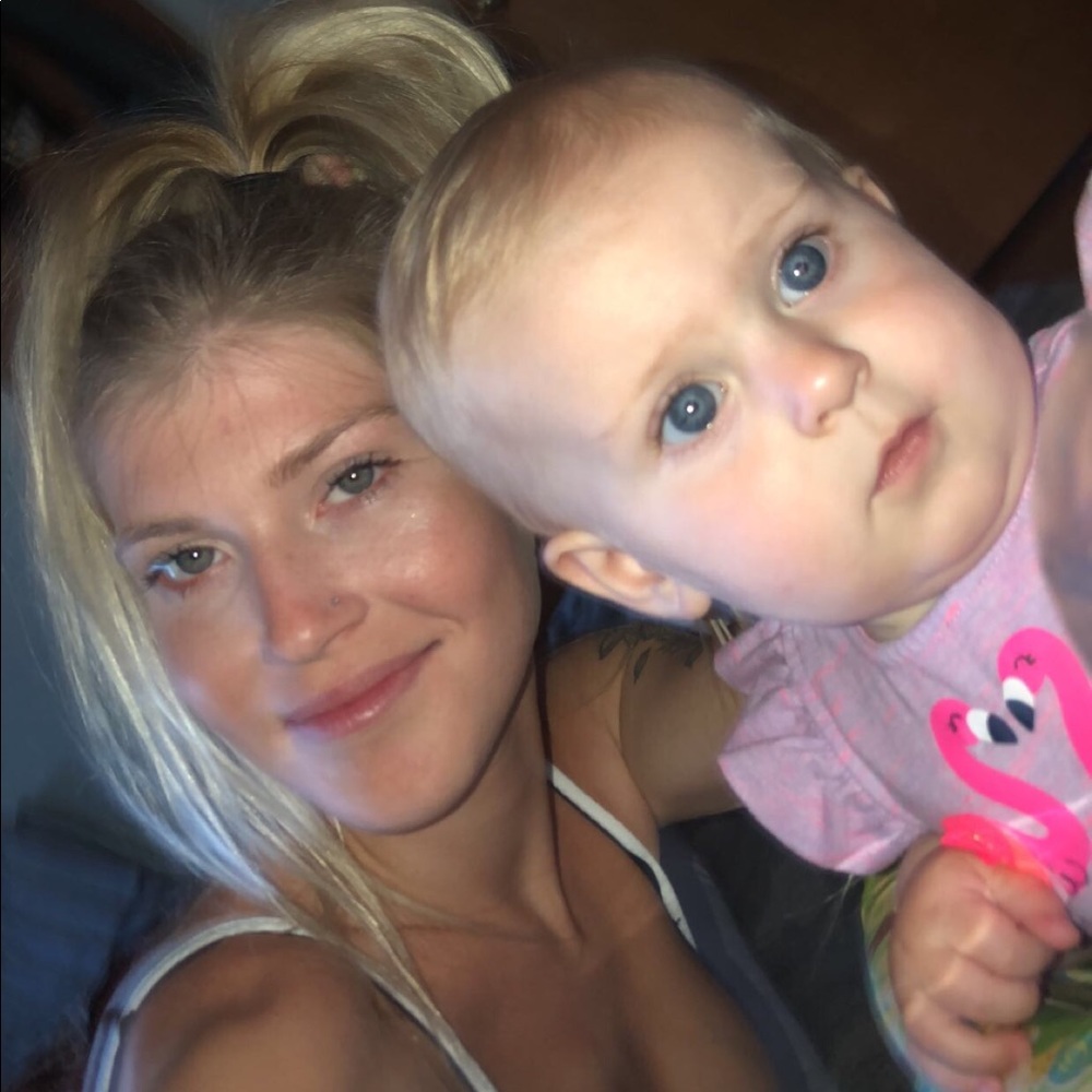 Meet your Posher, Karis